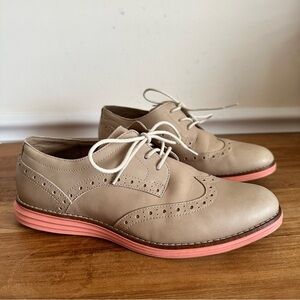 Cole Haan Women Size 7.5 Original Grand Wingtip Oxford Waterproof Beige Leather
